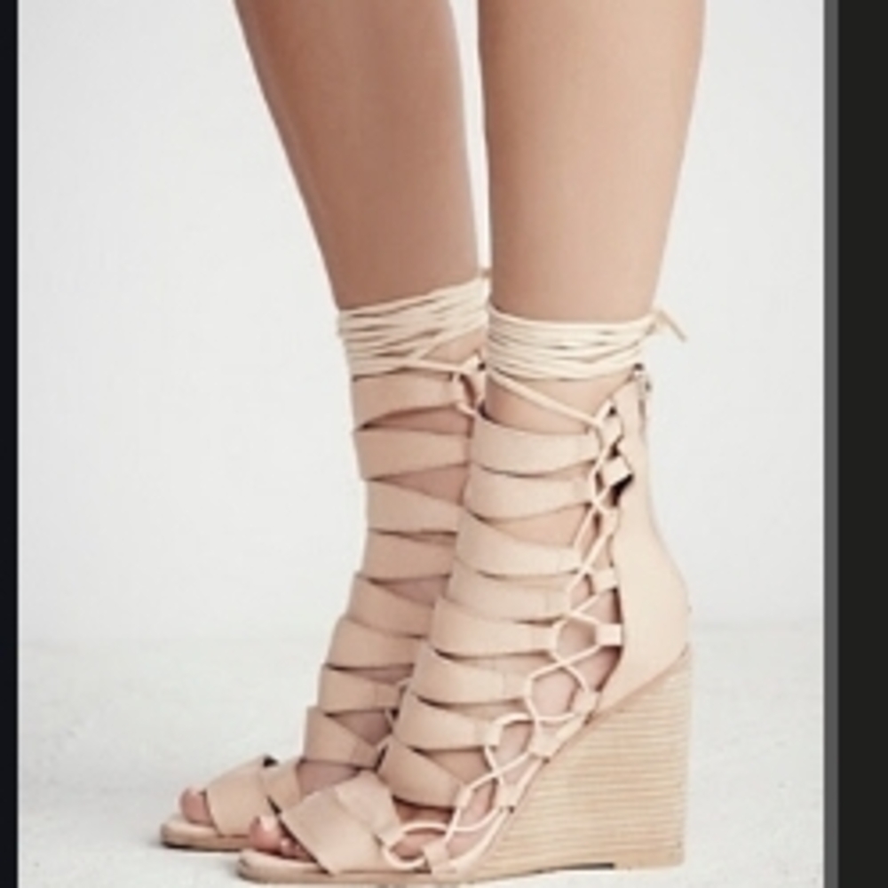 NWT Women's Cream Wedge Gladiator Sandals